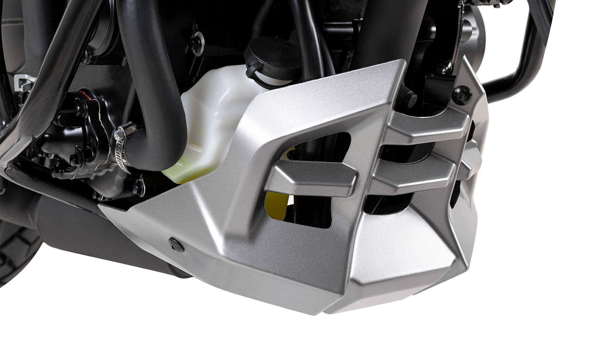 金属製のスキッドプレートは耐久性に優れ、洗練された外観を誇り、特に飛び石による損傷を防ぐことで、エンジンを効果的に保護します。 